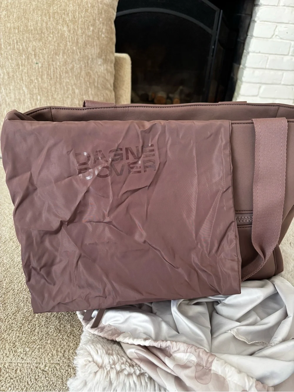 Dagne Dover spacious mauve